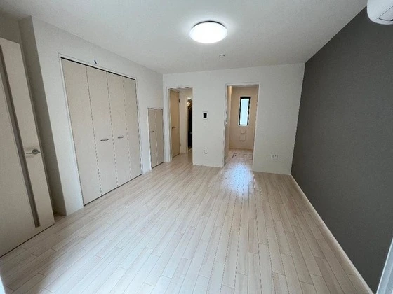 アン・ソン・ドュー