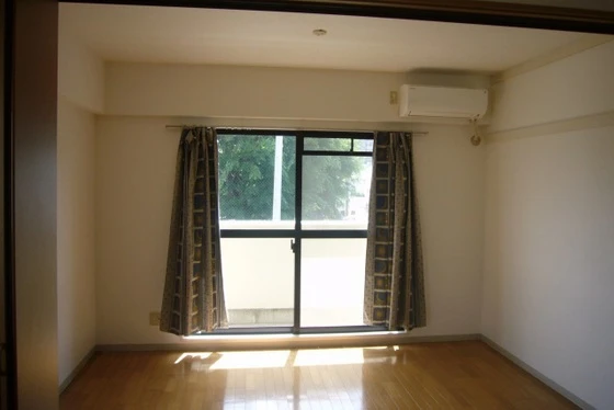 フォレストオエル国富