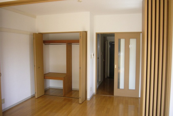 フォレストオエル国富