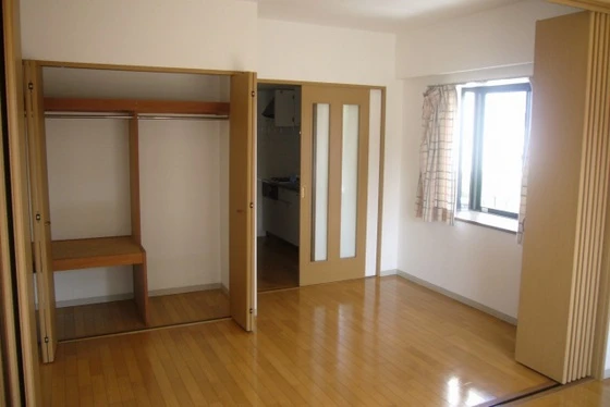 フォレストオエル国富