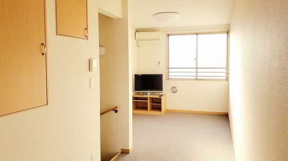 レオネクスト倉富