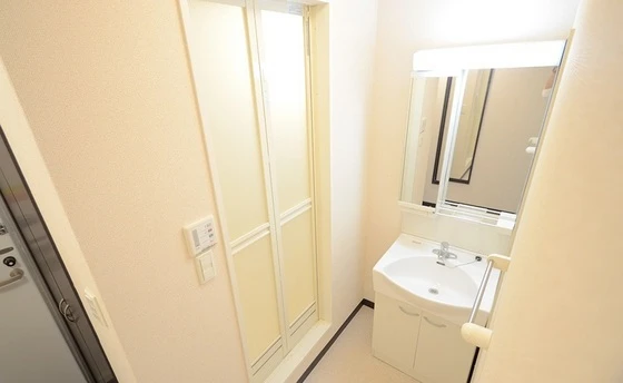 レオネクスト倉富