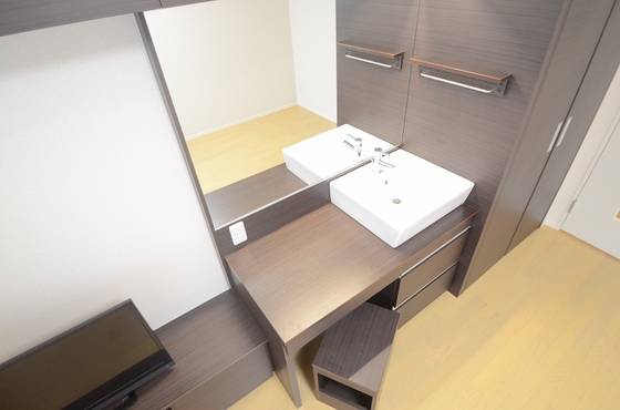 ミランダララモナ K2