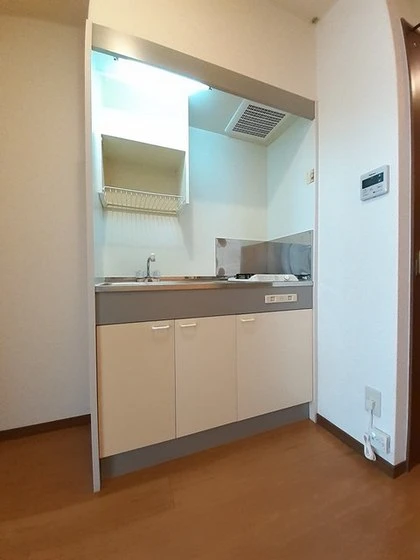 ウエスト・リバ-