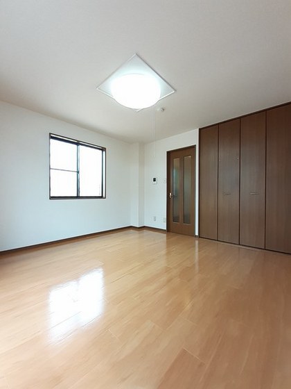 ウエスト・リバ-