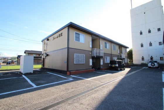 プレジール花尻 C棟