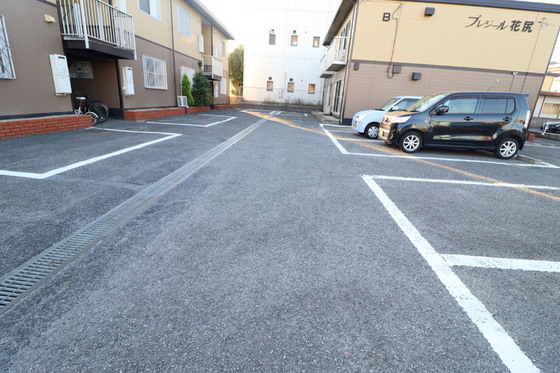 プレジール花尻 C棟