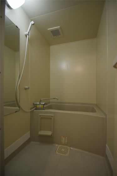 メゾン・シャルマン B