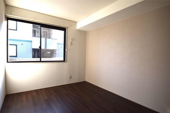 メゾン・シャルマン B