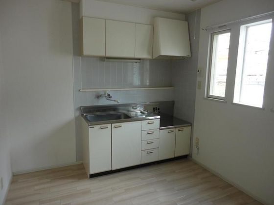 メゾンサンシャインB