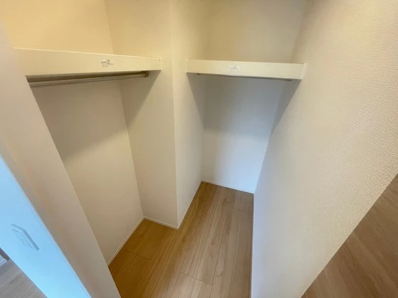 グリシーヌ串戸