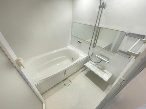 グリシーヌ串戸