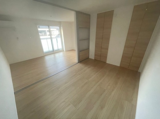 グリシーヌ串戸