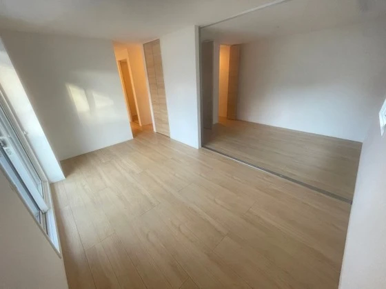 グリシーヌ串戸