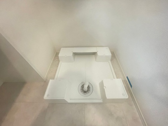 グリシーヌ串戸