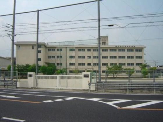 エントピア小山 A