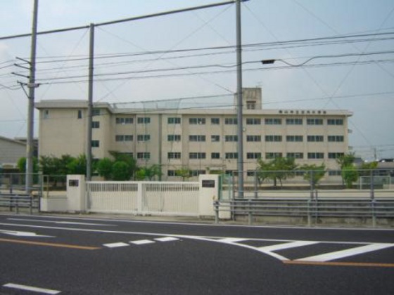 エントピア小山 A