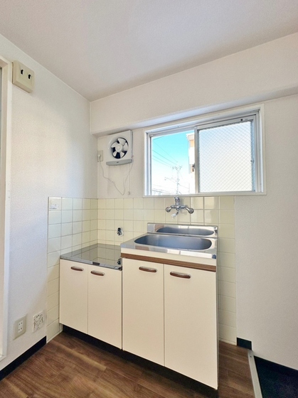 ラ・パルテール福富 弐番館