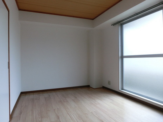 プレアール春日町