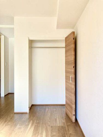 グランキューブ中井