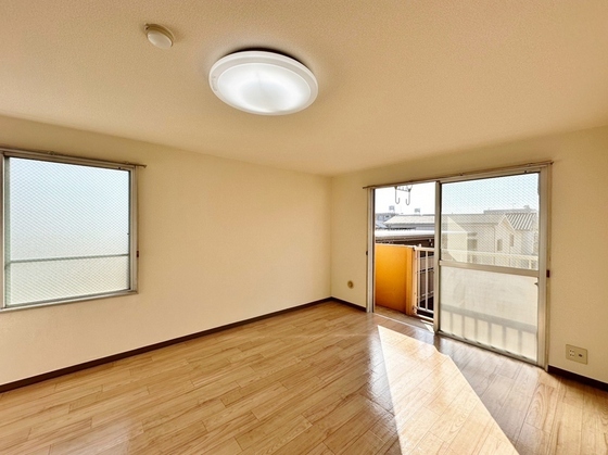 ラ・パルテール福富 壱番館