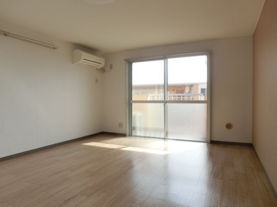 ラ・パルテール福富 壱番館