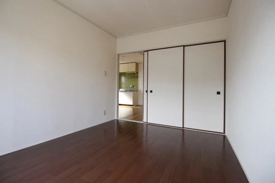 ドミール平野 A棟