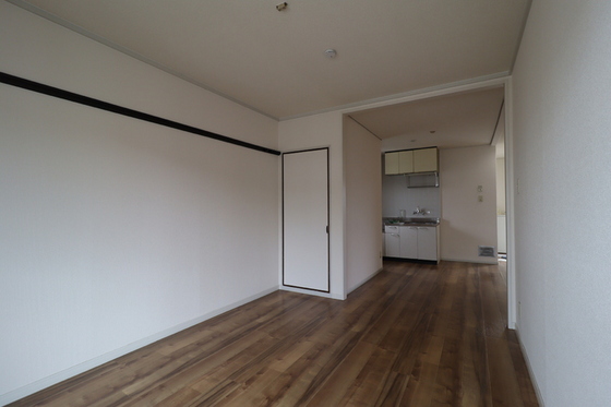 ドミール平野 A棟