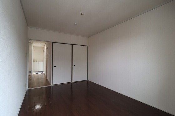 ドミール平野 A棟