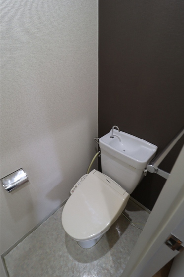 ドミール平野 A棟