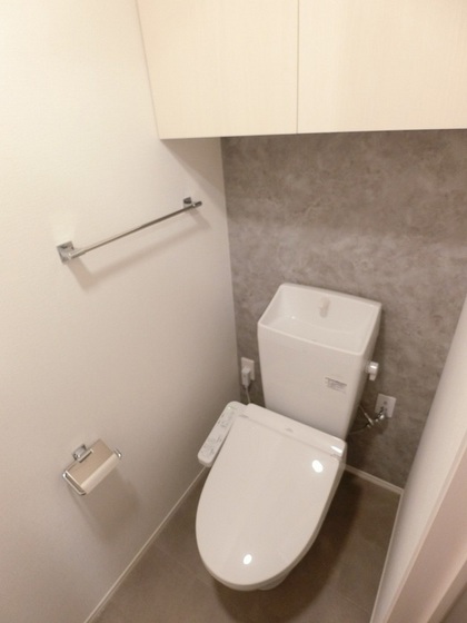 プレミア尾長西 A棟