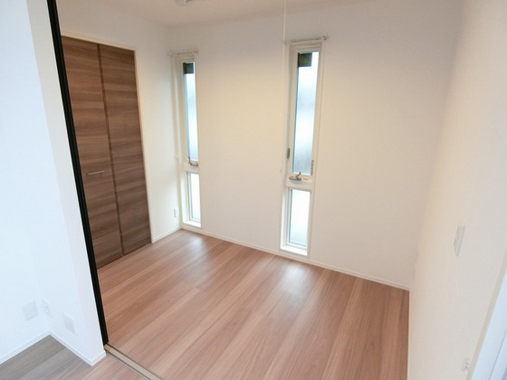 プレミア尾長西 A棟