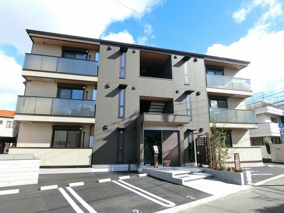 プレミア尾長西 A棟