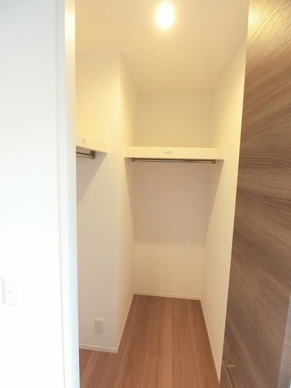 プレミア尾長西 B棟