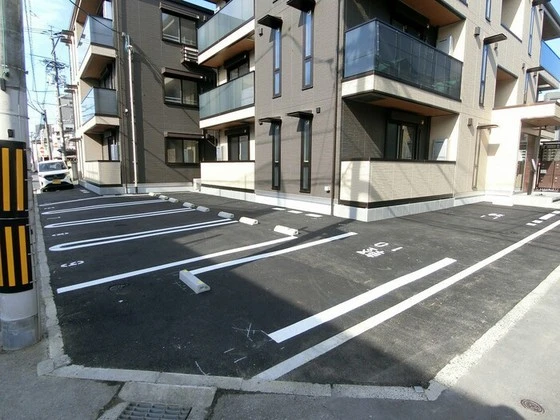 プレミア尾長西 B棟