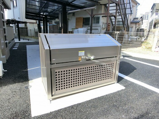 プレミア尾長西 B棟