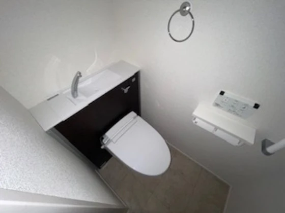 アビテ オヴェスト カンオン