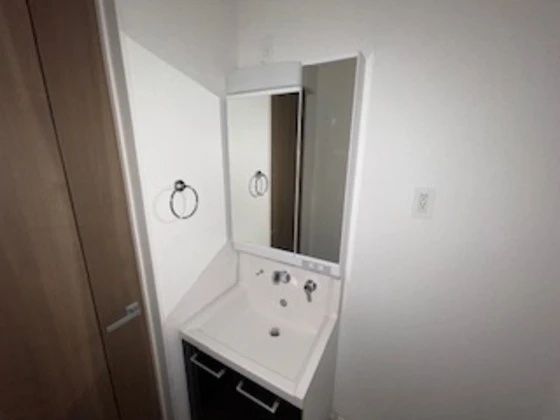 アビテ オヴェスト カンオン