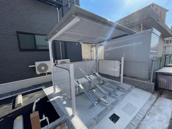 アビテ オヴェスト カンオン