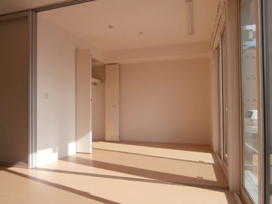 リバーパレスC棟