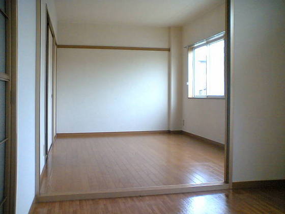 エルディム内田C