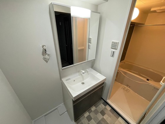 Bonheur平和大通り