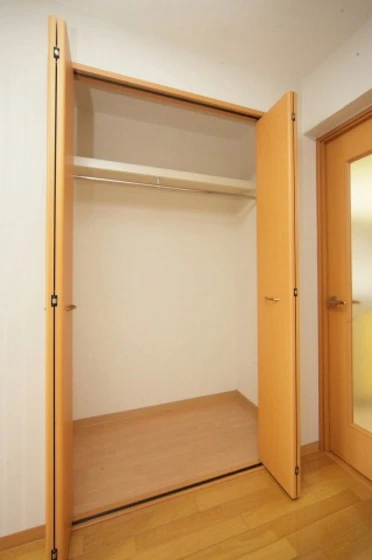 SECONDピアシティー南方