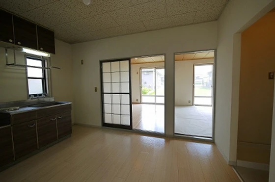 シャンポールながせA棟