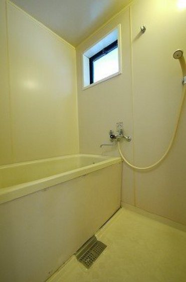 シャンポールながせA棟