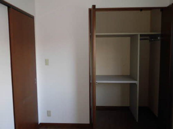 バリュージュ七日市 B棟