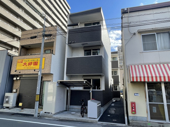 REGALEST 桑田(レガリスト クワダ)