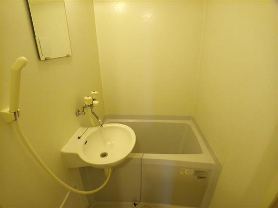 レオパレス京橋南