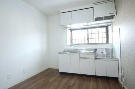 グローバルクレスト