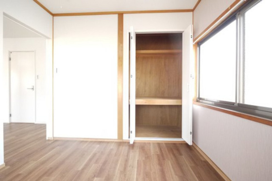 グローバルクレスト